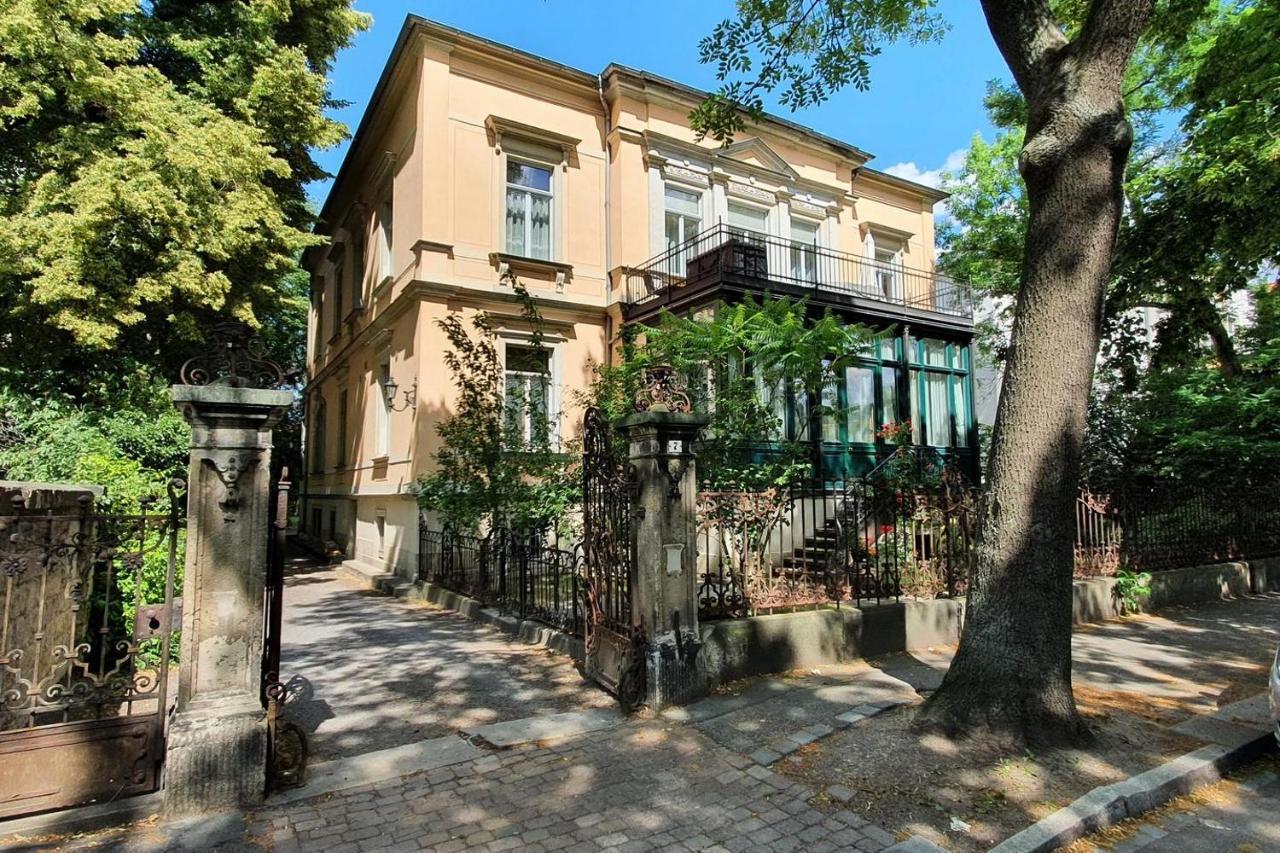Villa Haniel Apartment Leo Dresden Bagian luar foto